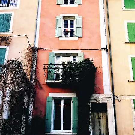 La Bonbonniere - Townhouse Saint-Saturnin-les-Apt